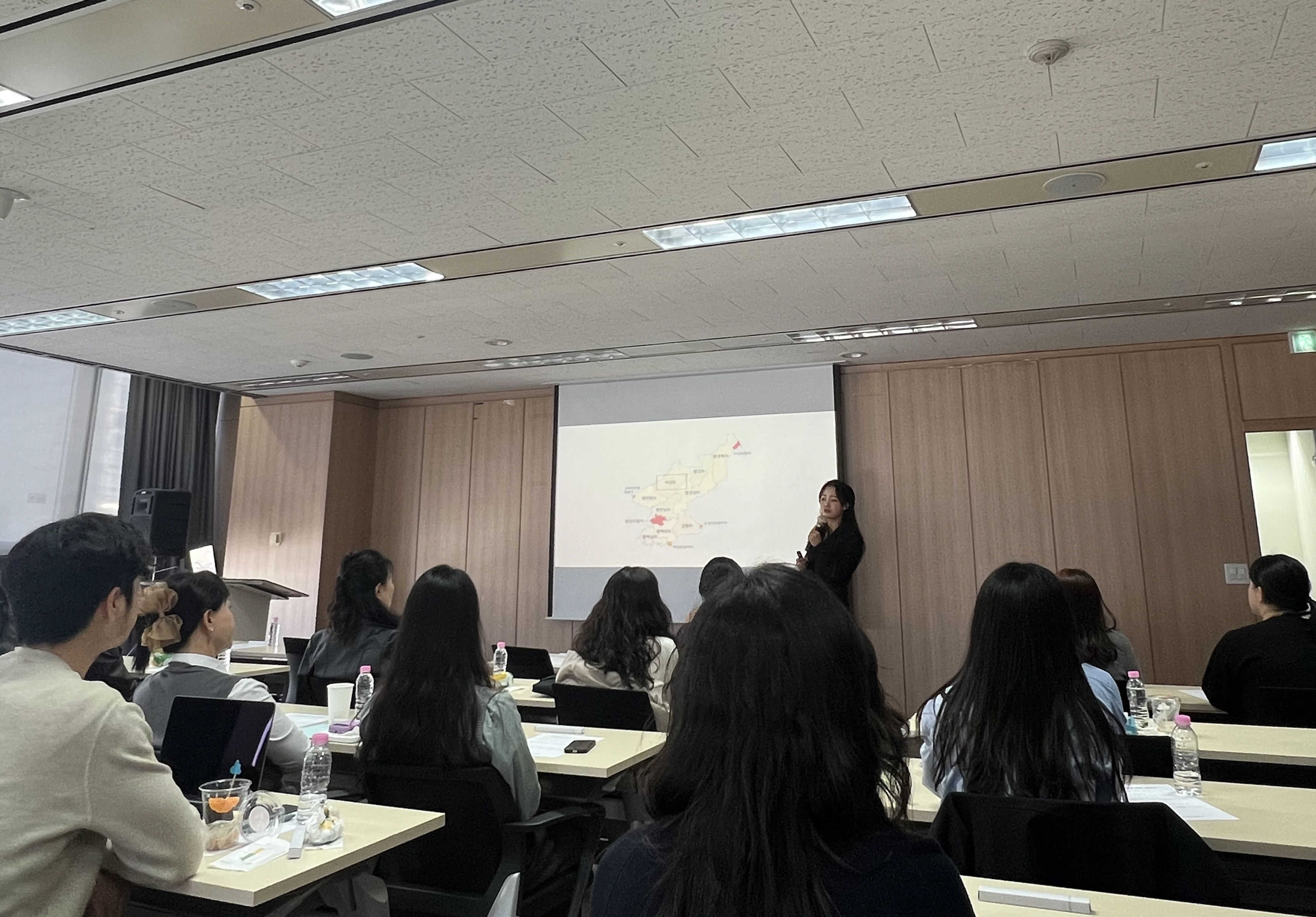 인천통일플러스센터 우리는 북한을 어떻게 바라봐야 할까 명사초청특강