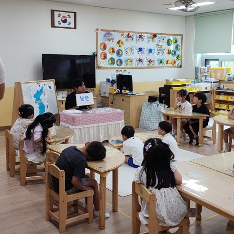 2025년 유치원 대상 찾아가는 통일문화 체험 ‘통통통, 통일아 놀자’ - 인천시 연수구 미송초 병설유치원 사진4