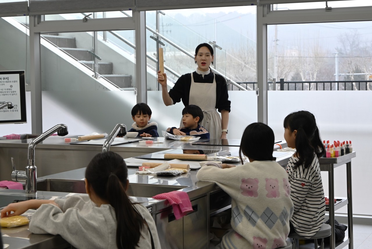 [강원권] 겨울방학 프로그램 : 쿠키만들기 사진4