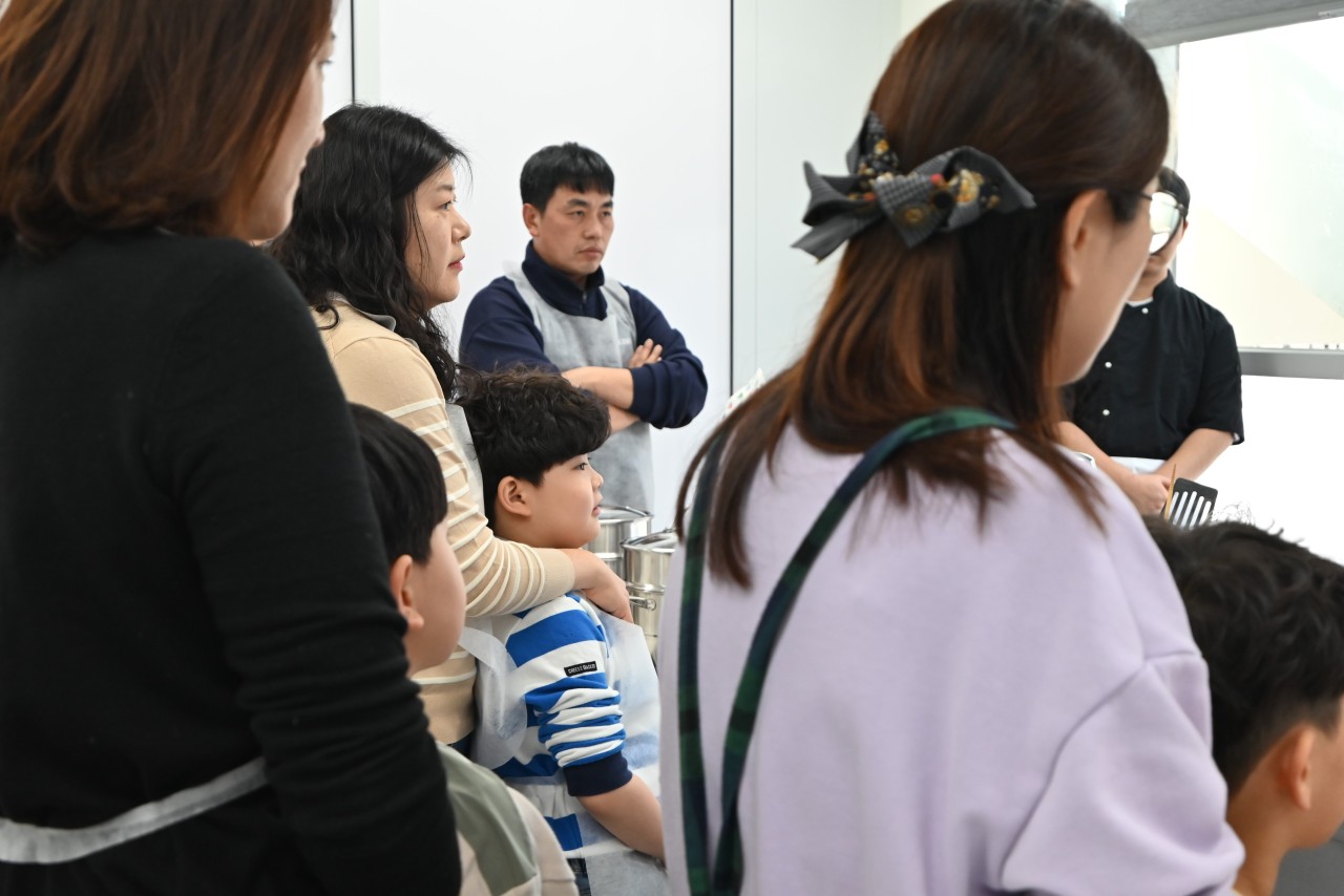 [강원권] 겨울방학 프로그램 : 북한 만두 빚기 사진2